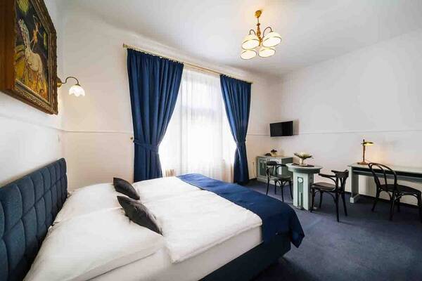Accommodation with breakfast 