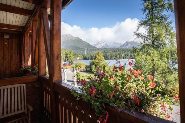 Relax at Štrbské pleso with breakfast