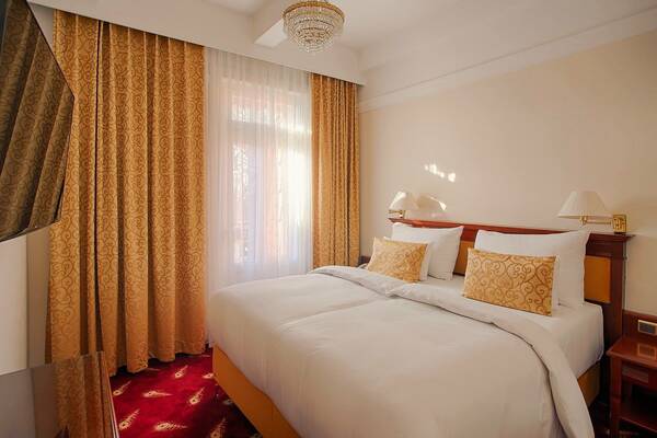 Thermia Palace Health Spa Hotel *****