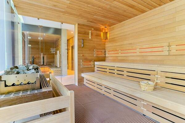 LIGHT treatment stay - Thermia Palace