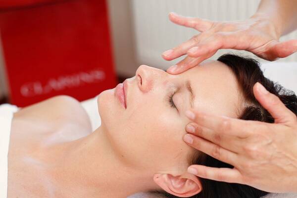 Refreshing spa stay Light