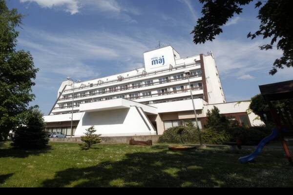 Hotel Máj ***