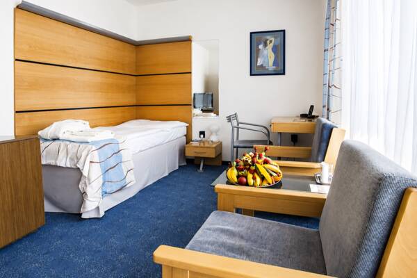 Basic twin beds