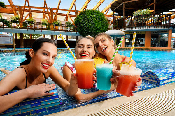 Experience package Tatralandia with entry to the Aquapark + HB