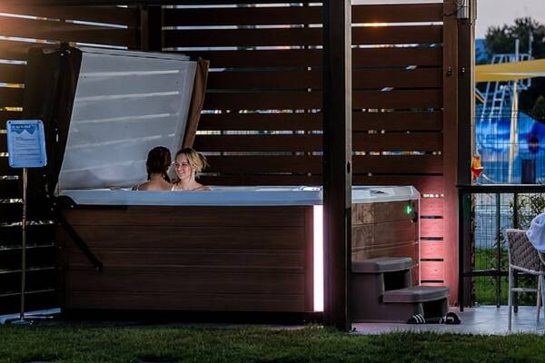Weekend stay at the Tiszaújváros spa