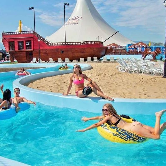 Accommodation with half board + entries to the water park