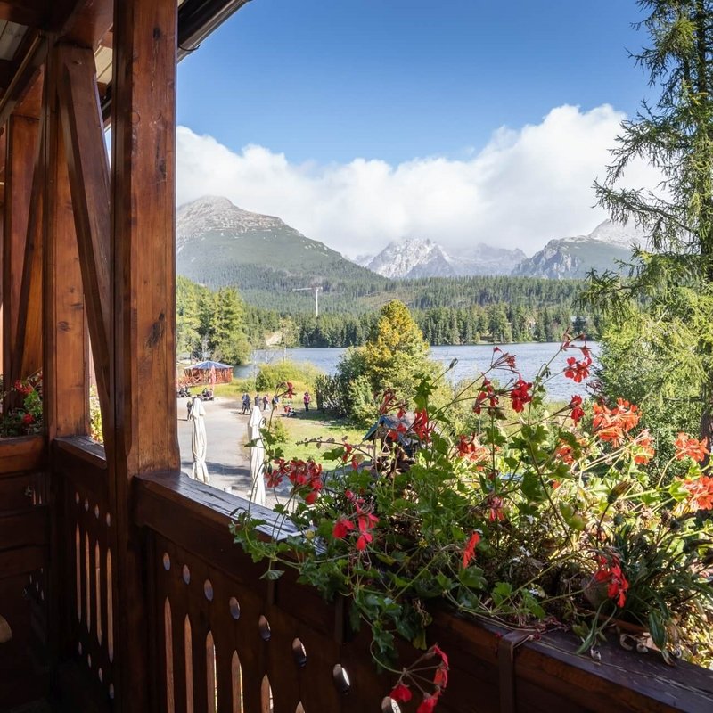 Relax at Štrbské pleso with breakfast