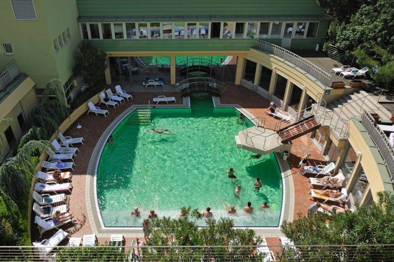 Accommodation with breakfast 