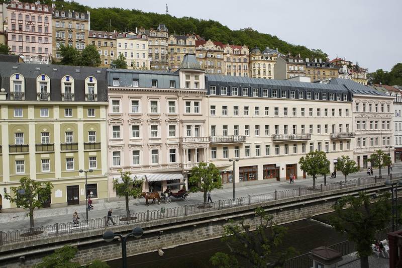 Curative stay