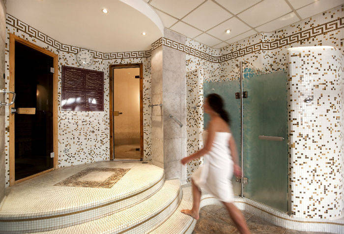 Accommodation with half board 