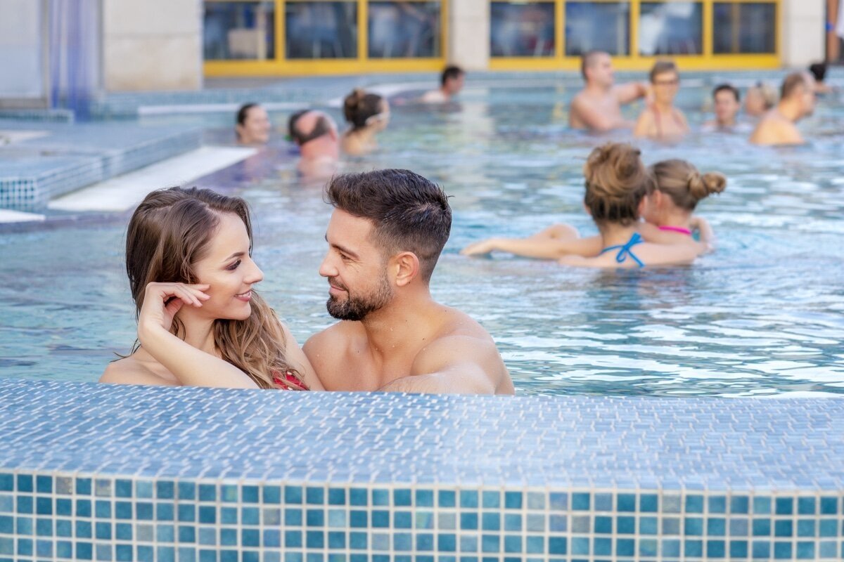 Relax in the middle of the week with entrance to the Sárvár spa
