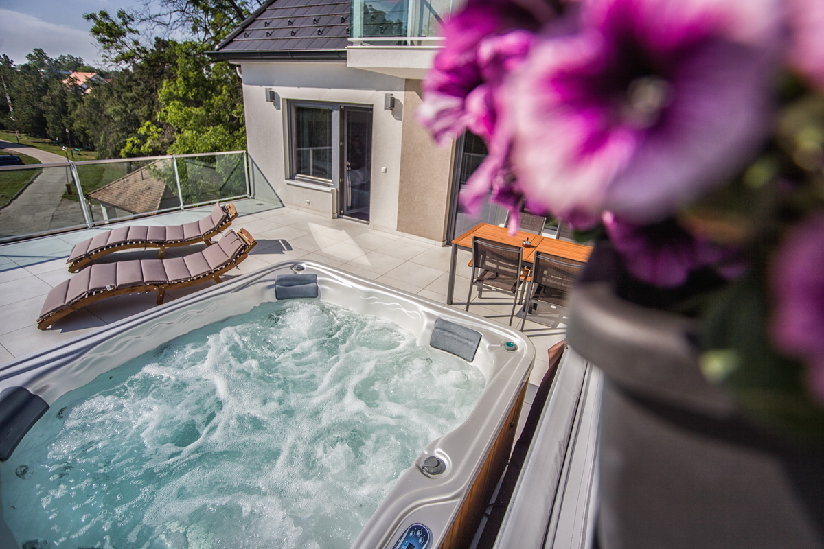 Relax in the middle of the week with entrance to the Sárvár spa
