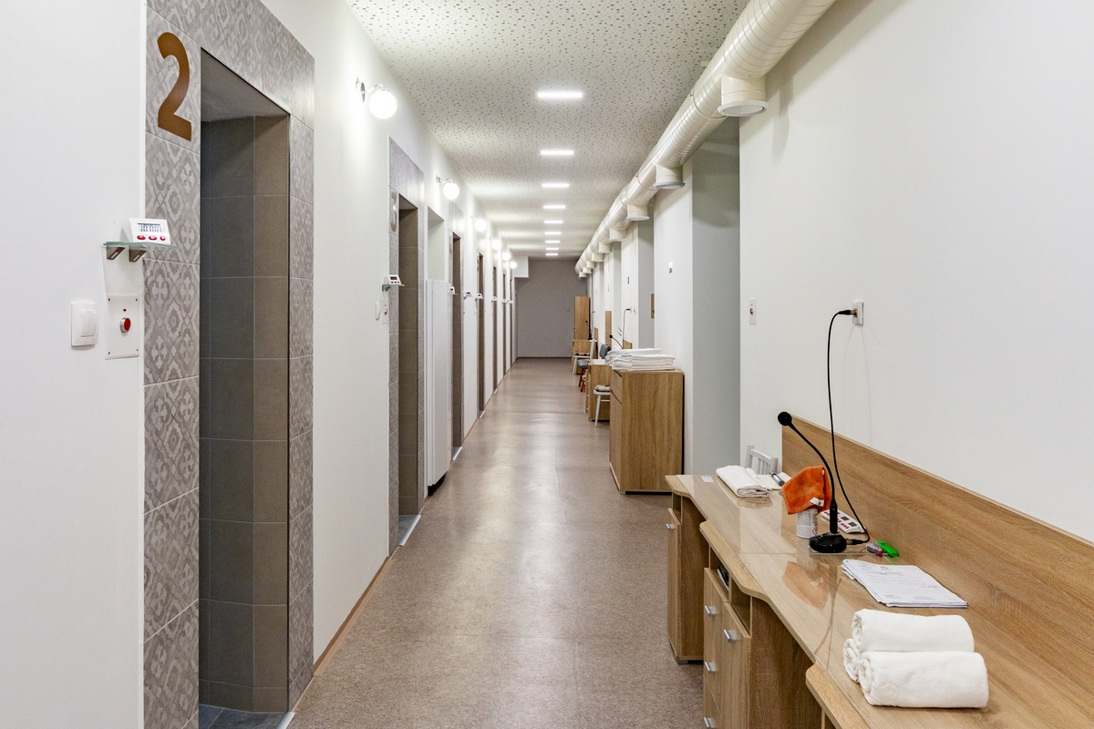 Refreshing spa stay LIGHT