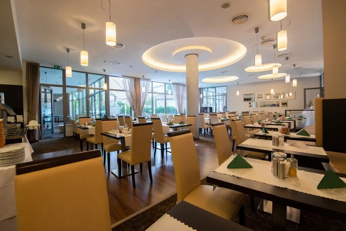Accommodation with breakfast