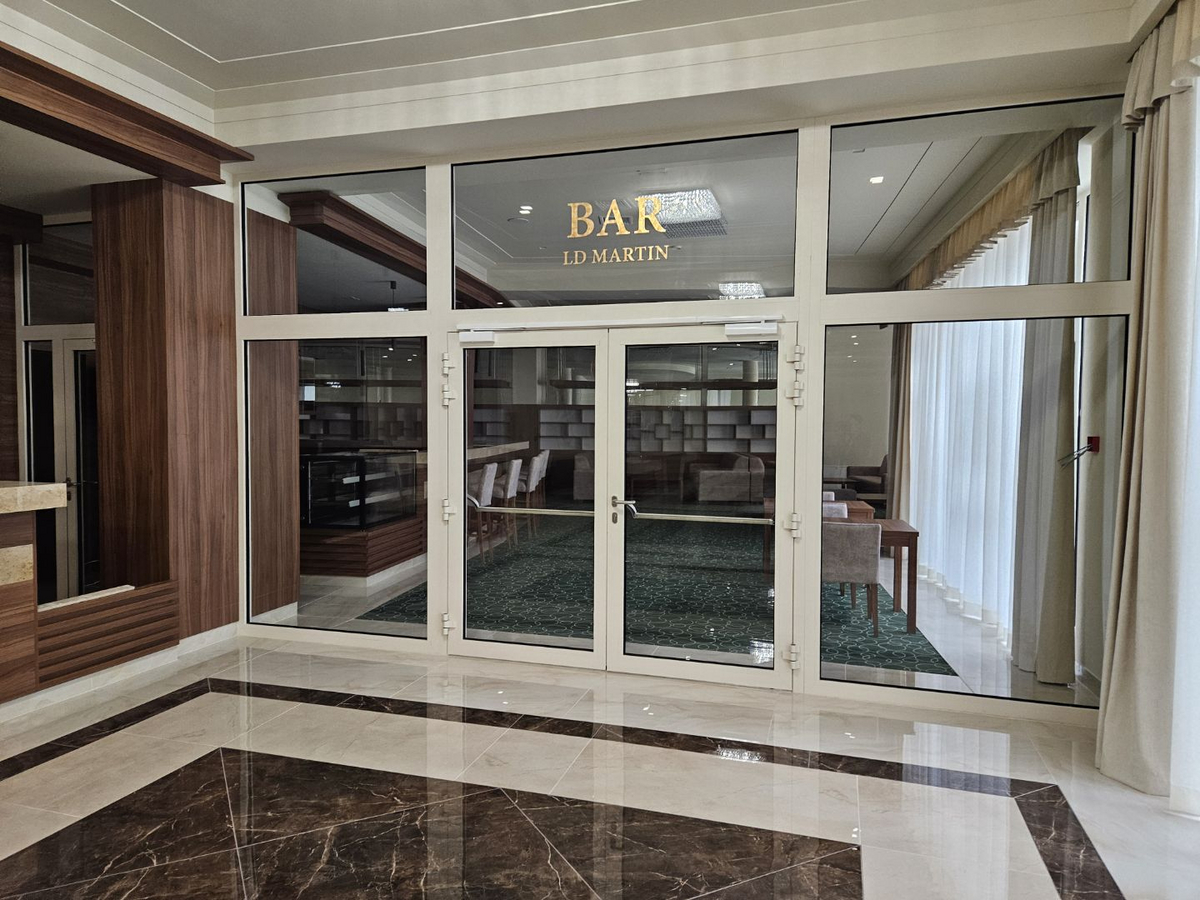 Martin Spa House ***