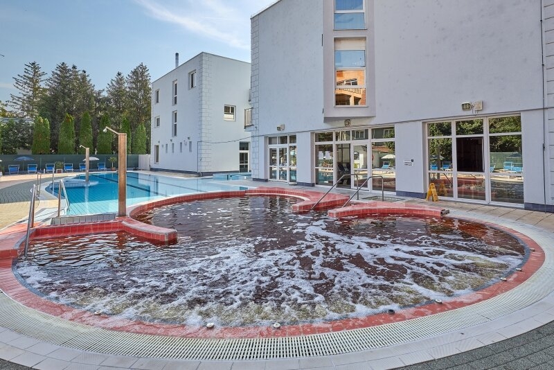Silver relaxation stay