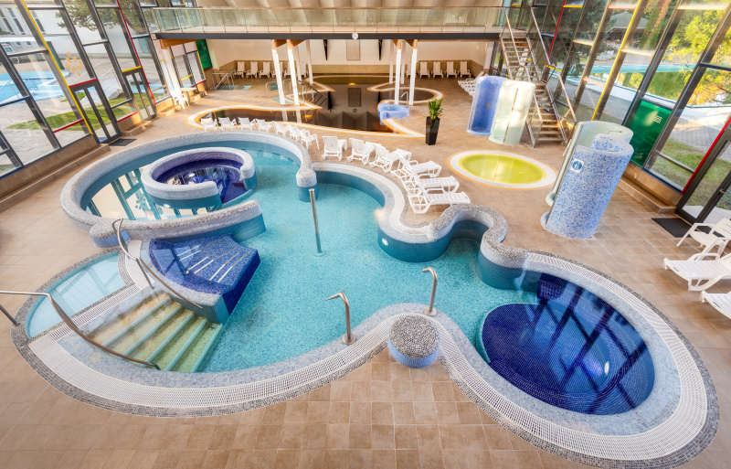 Relax in the Hajdúzsobozsló spa