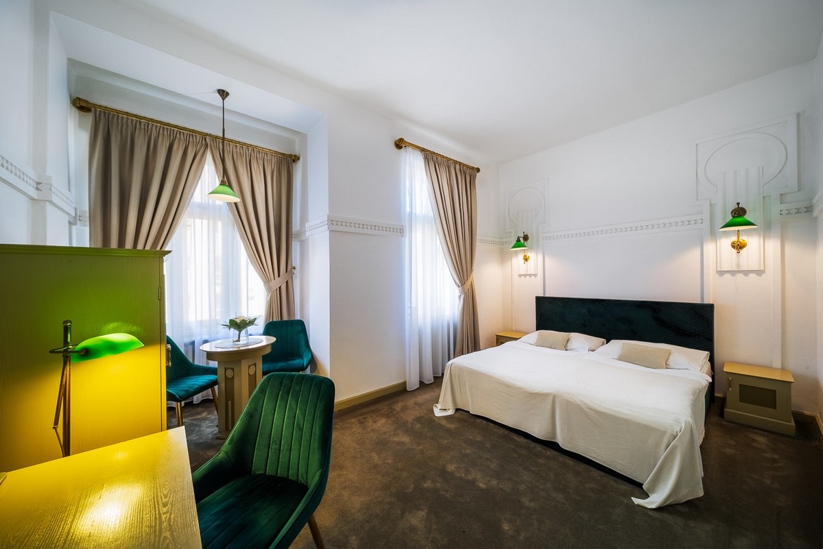 Accommodation with breakfast 