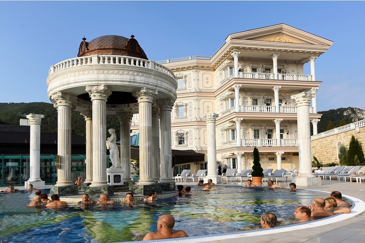 Accommodation with half board weekday 2025