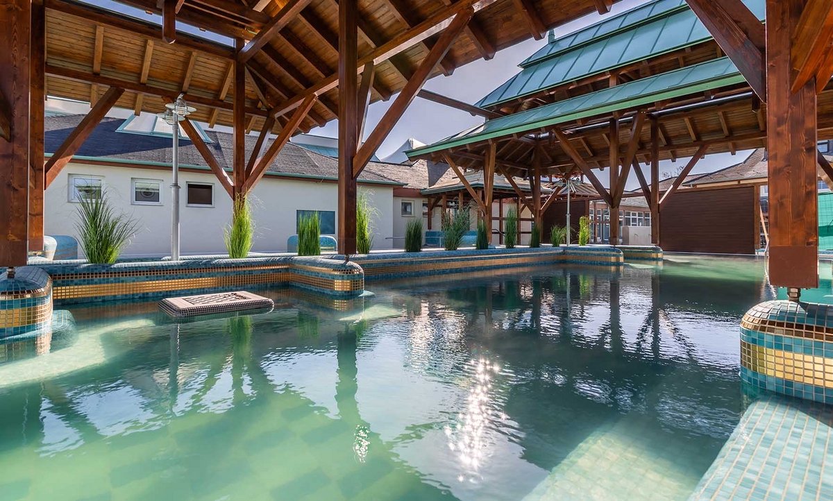 Aqua-massage days
