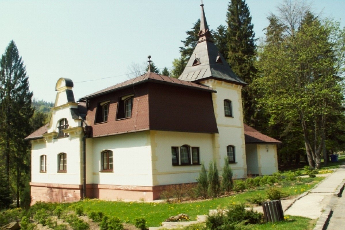 Villa Diana ***