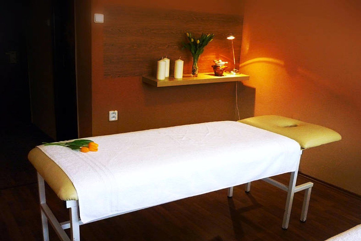 Treatment stay for a sore back