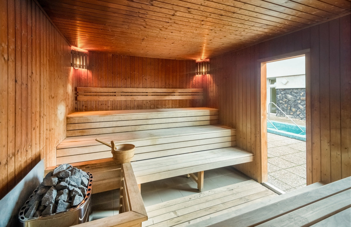 Accommodation with half board