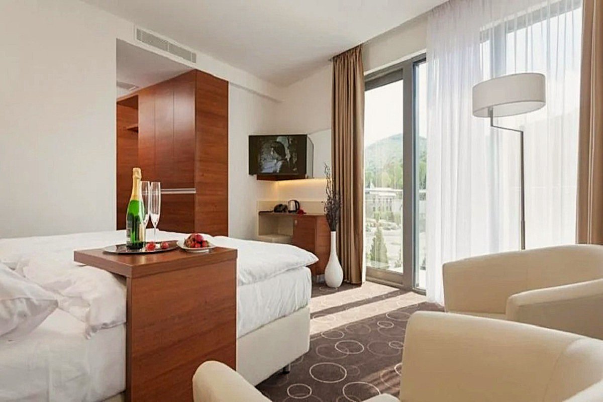 Comfort with a balcony