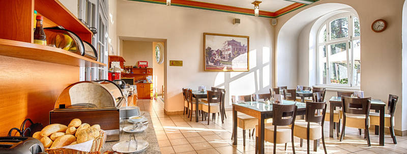 Accommodation with breakfast