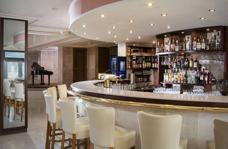 Discover the world of cocktails