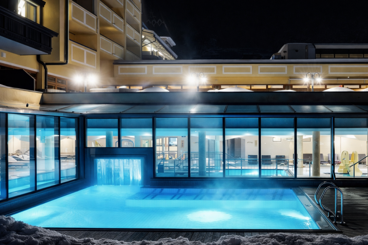 Accommodation with half board SUMMER 