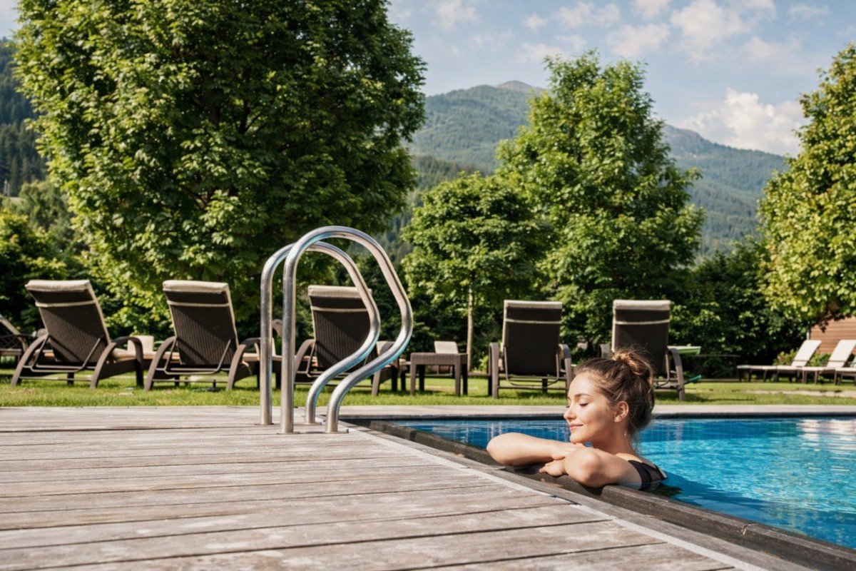 Accommodation with half board SUMMER 