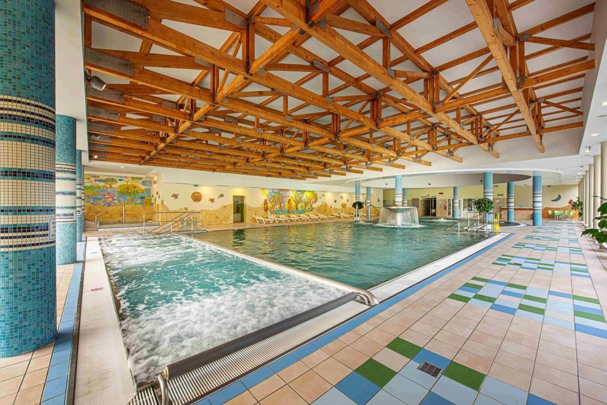 SENIOR 2026 treatment stay