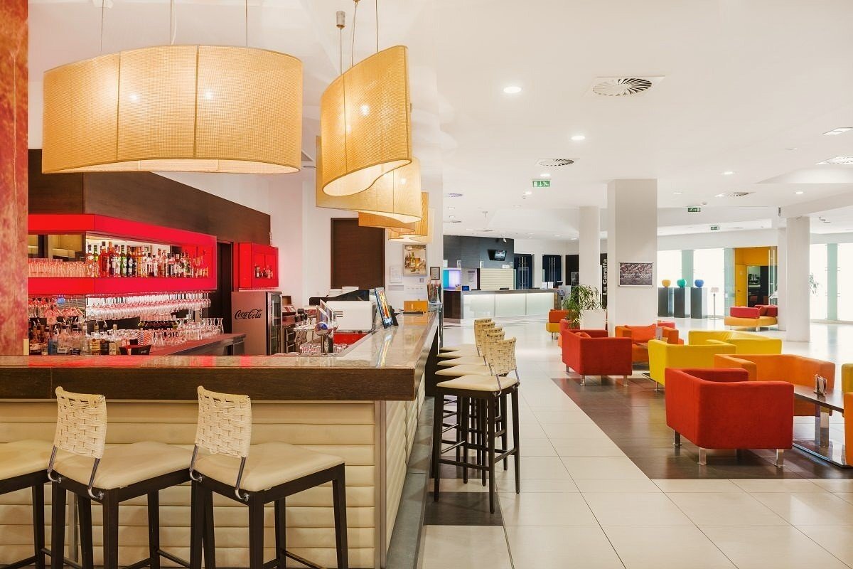 Hotel Park Inn Sarvar ****