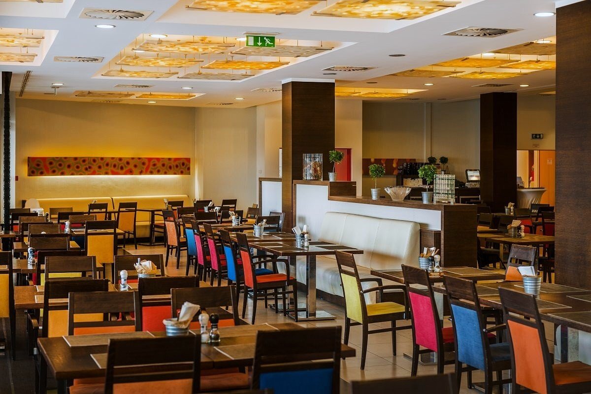 Hotel Park Inn Sarvar ****