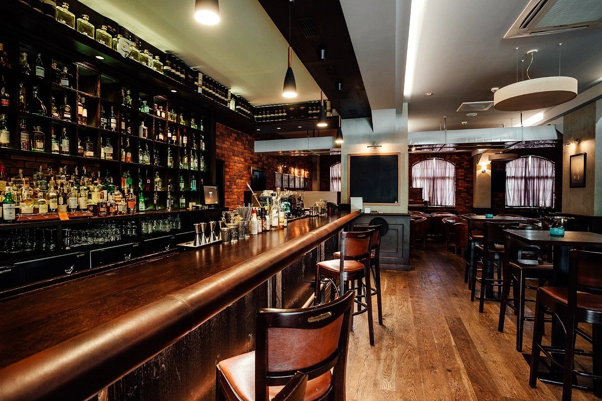 Hotel under the Castle ****