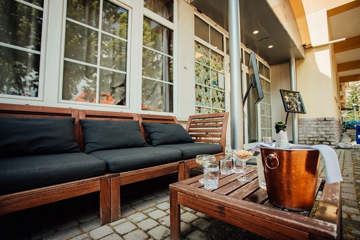 Hotel under the Castle ****