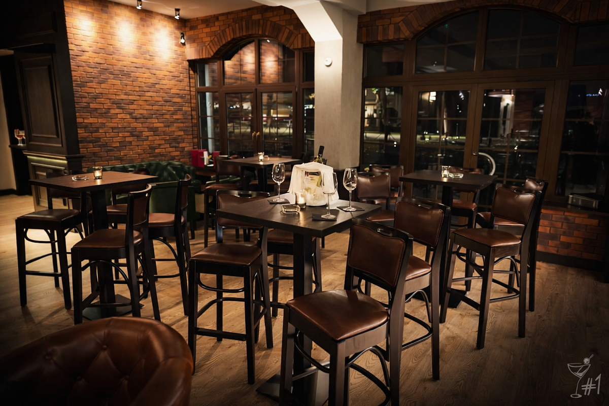 Hotel under the Castle ****