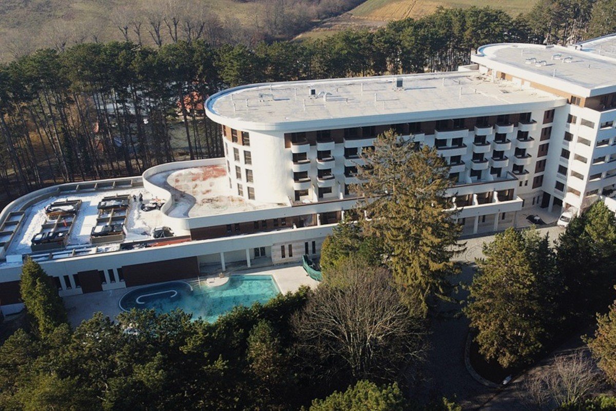 Martin Spa House ***