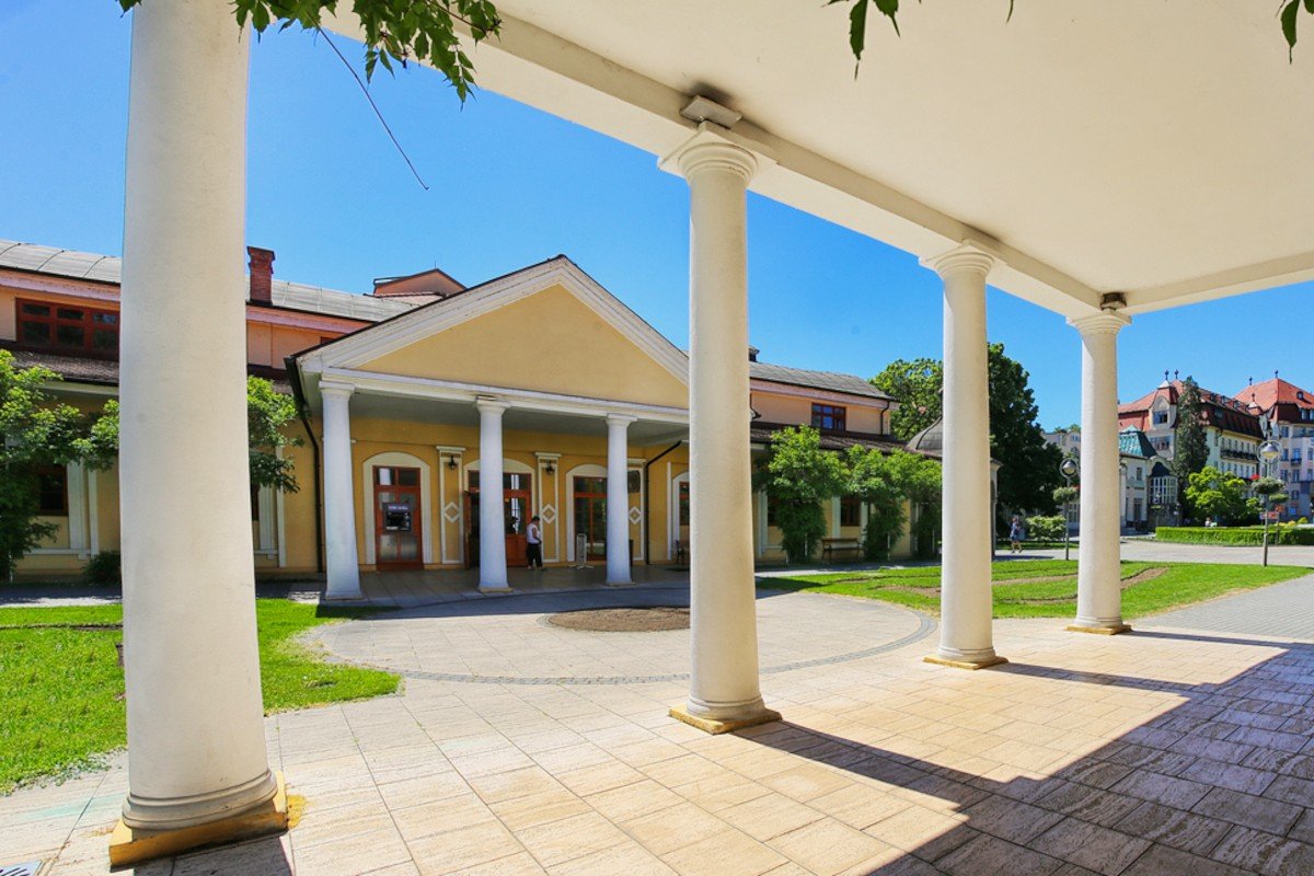 Pro Patria Ensana Health Spa Hotel **