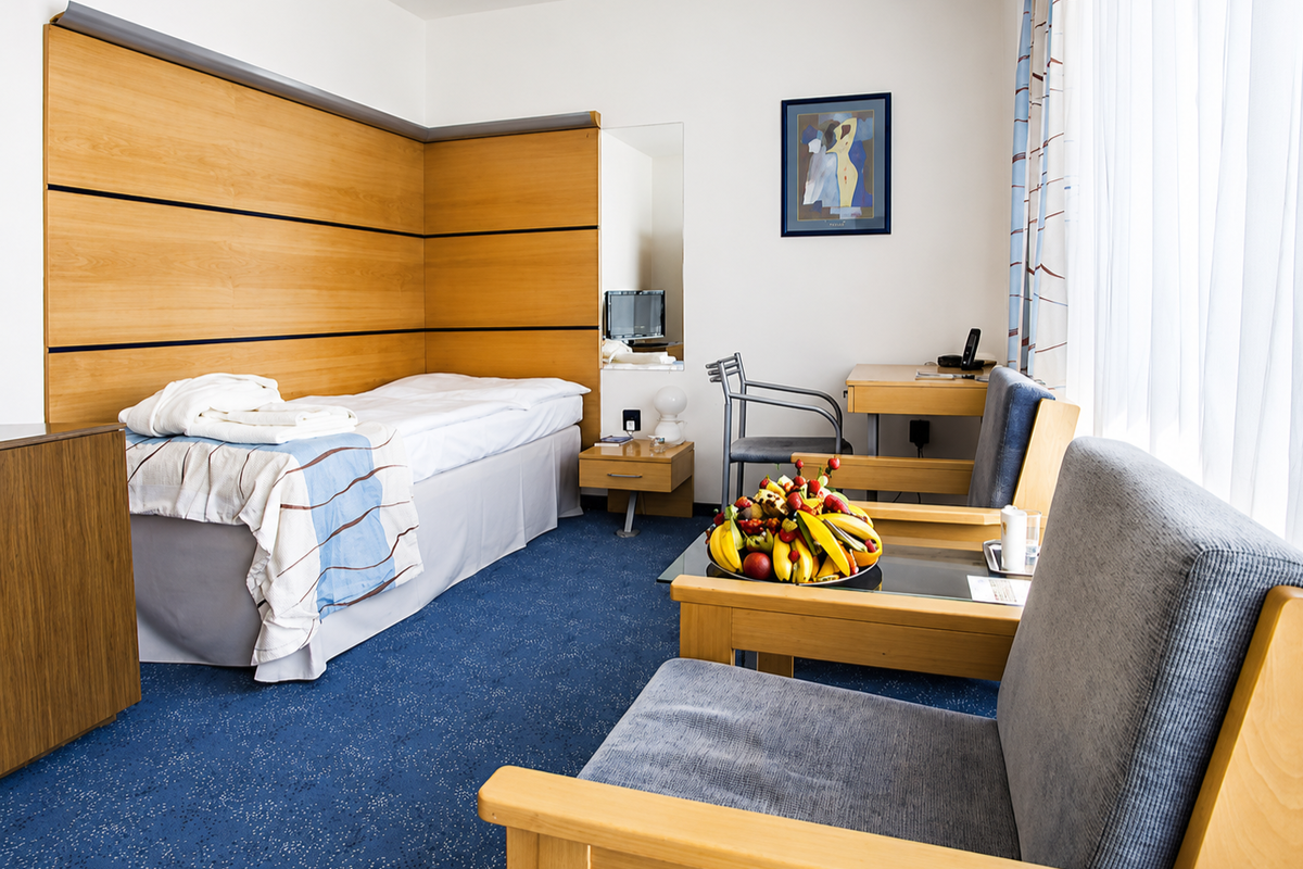 Basic twin beds