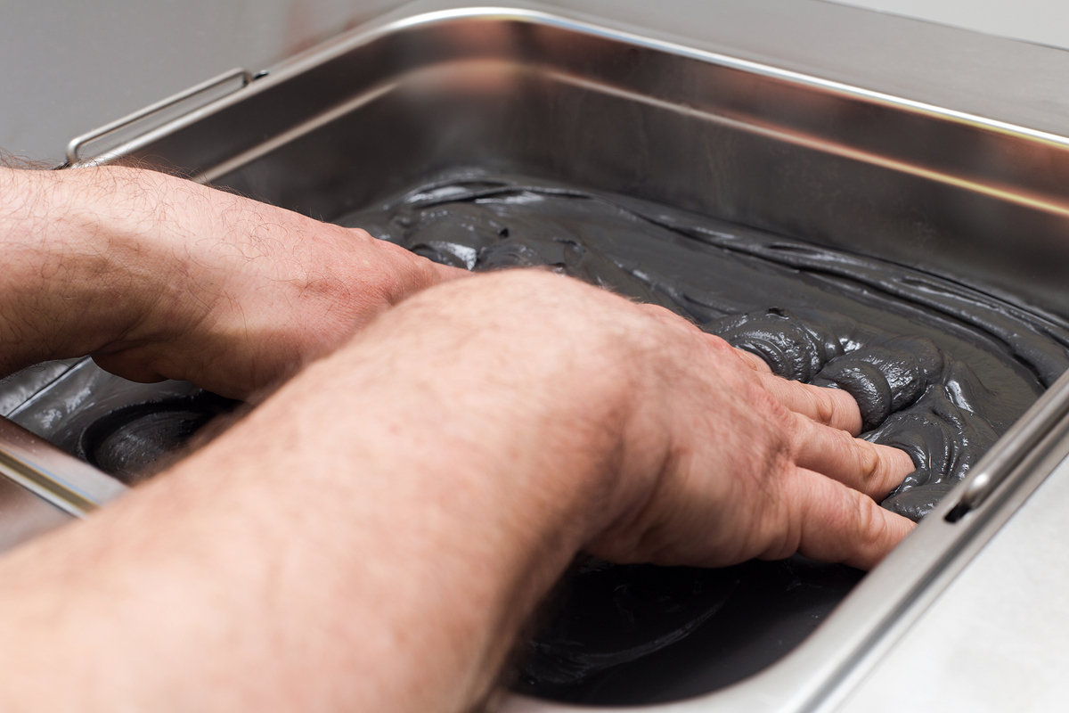 The difference between peat, mud and sea mud