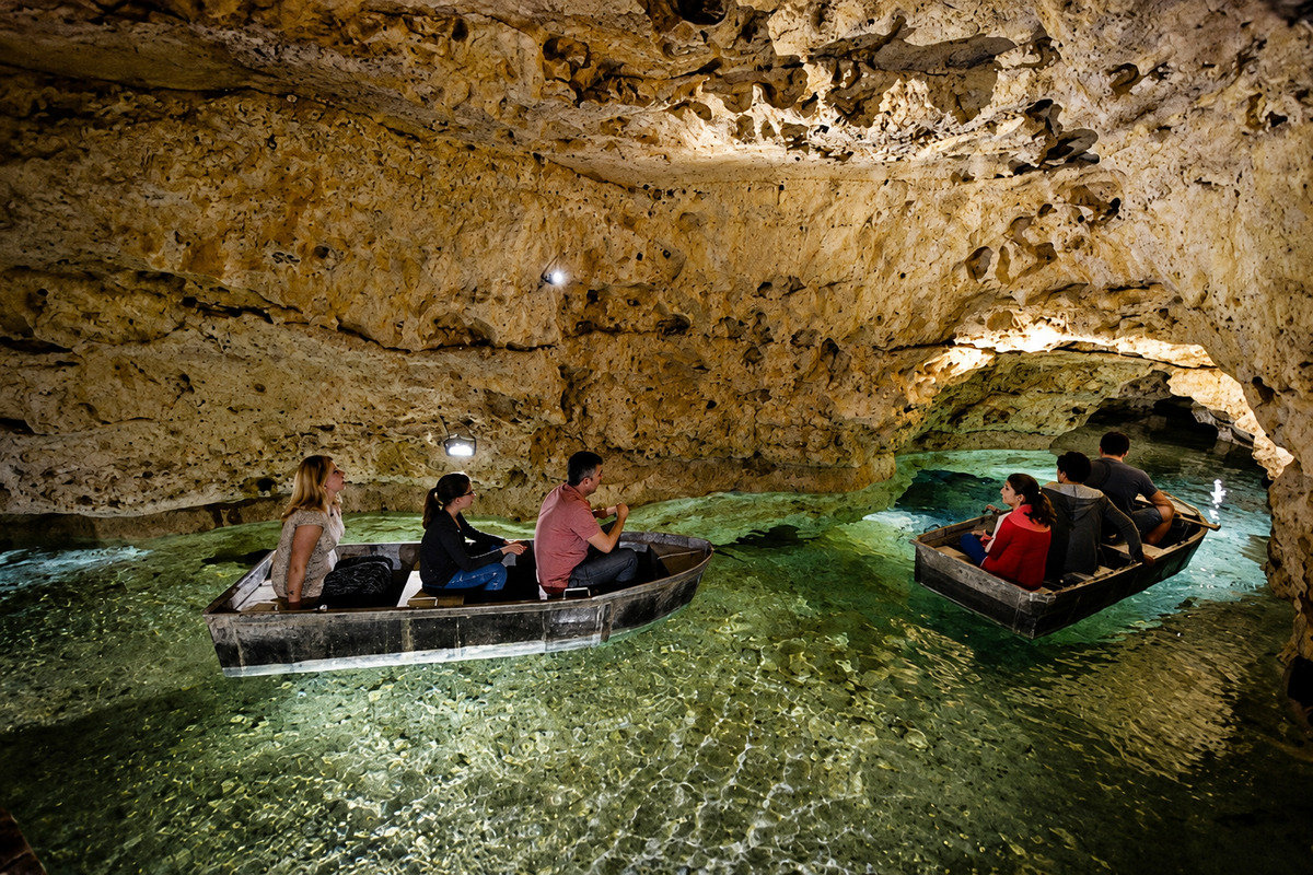The secret of the underground lake in Tapolca