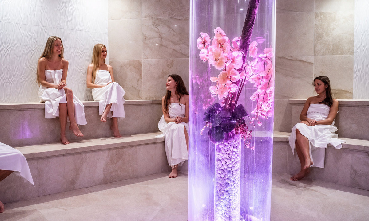 Aquapalace Prague: Noble relaxation with the family