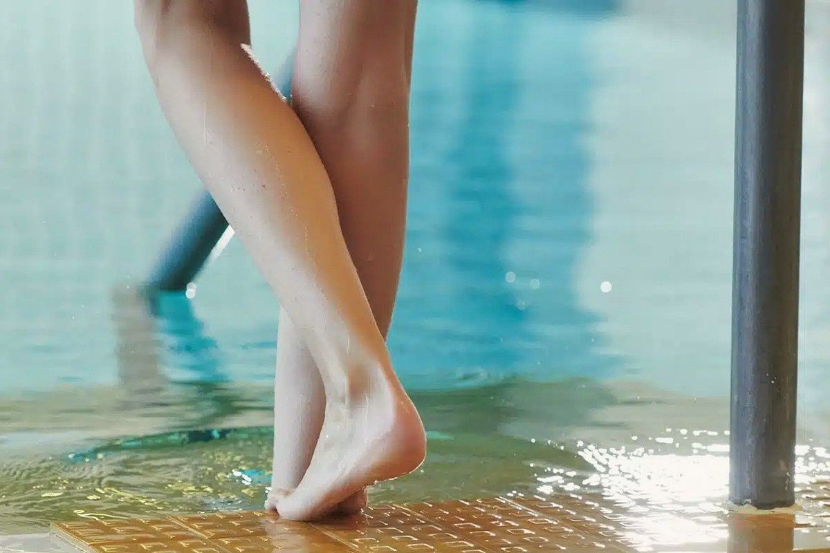 Carbonated baths for cold feet