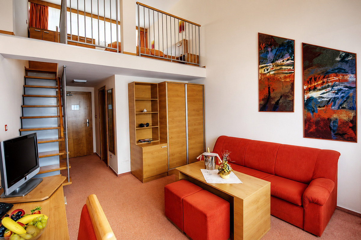 Mezzanine room