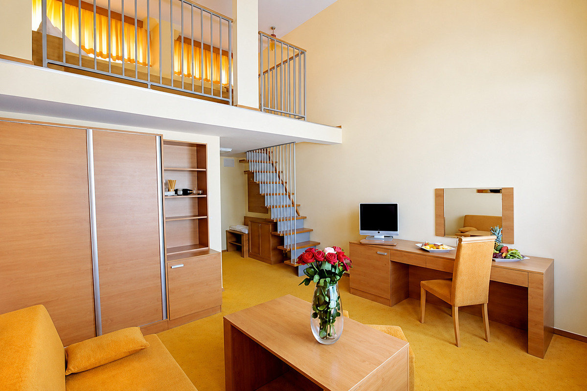 Mezzanine room