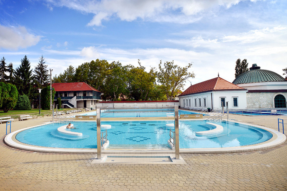 Accommodation with half board
