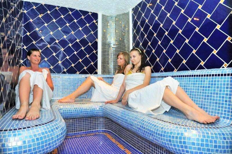 Romantic wellness stay