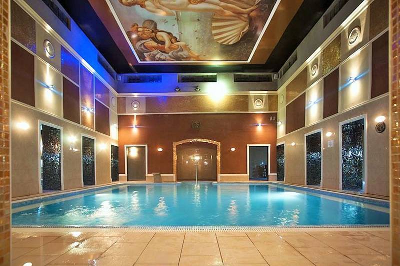 Romantic wellness stay
